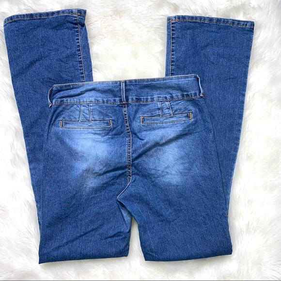 JustFab Boot Cut Jeans 31 - Picture 3 of 3